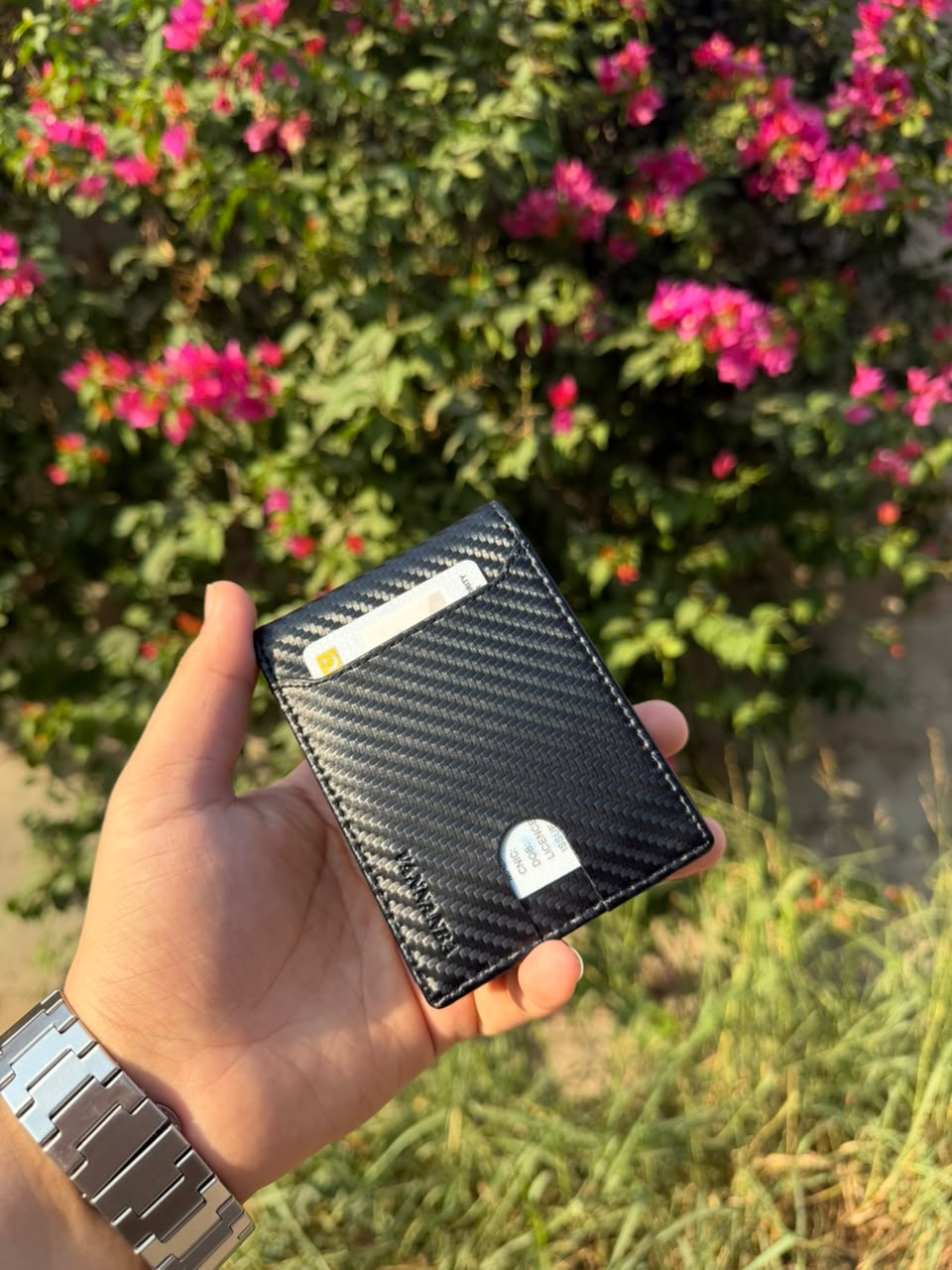 Waterproof Wallet: Keep Your Essentials Safe and Dry