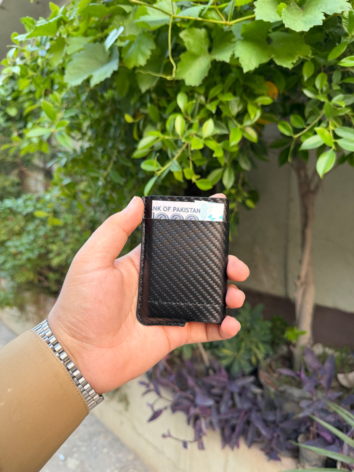 Black Carbon Fibre Wallet front closed view showing carbon weave texture