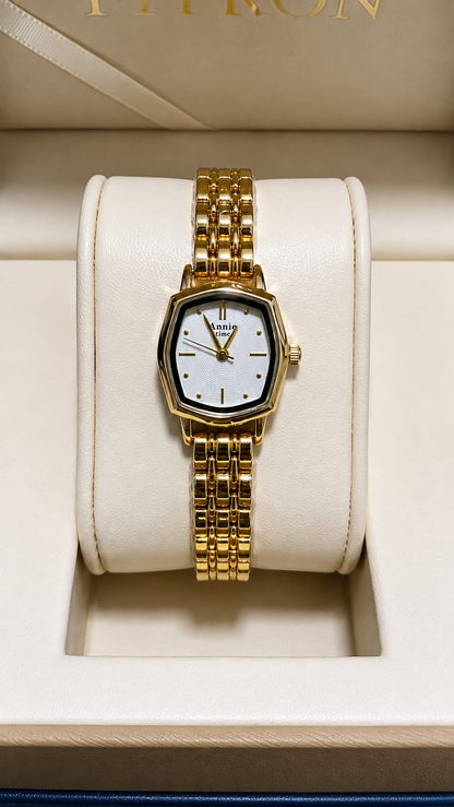 Elegant Gold Cushion-Case Bracelet Watch for Women – Timeless Style and Precision