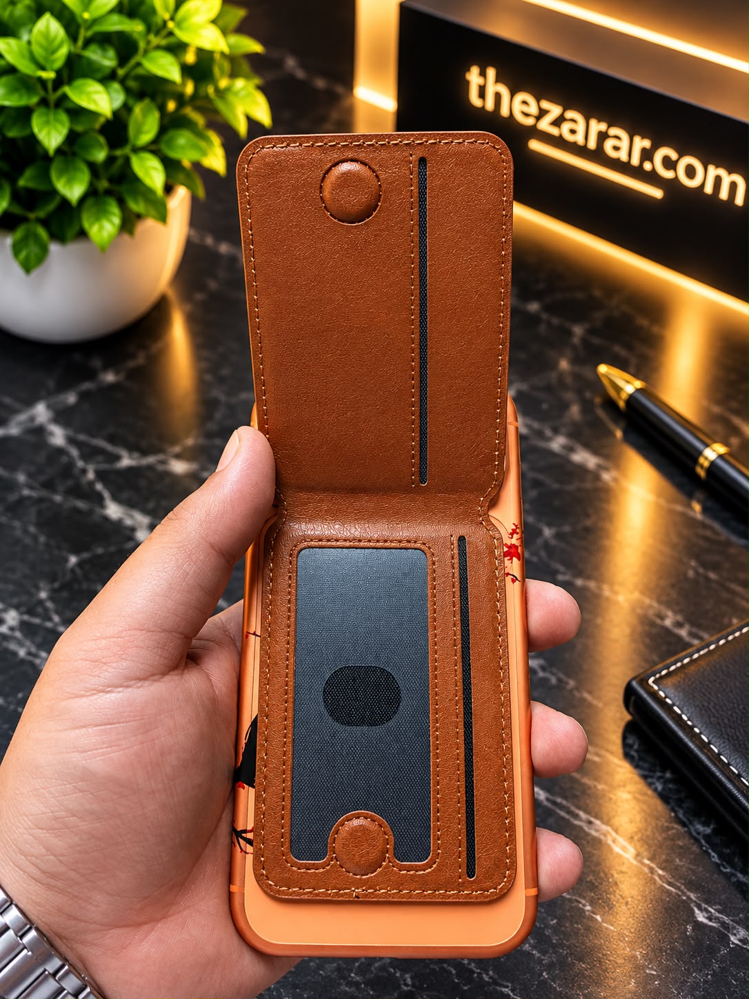 Sleek and Stylish Magnetic Wallet – Elevate Your Everyday Carry