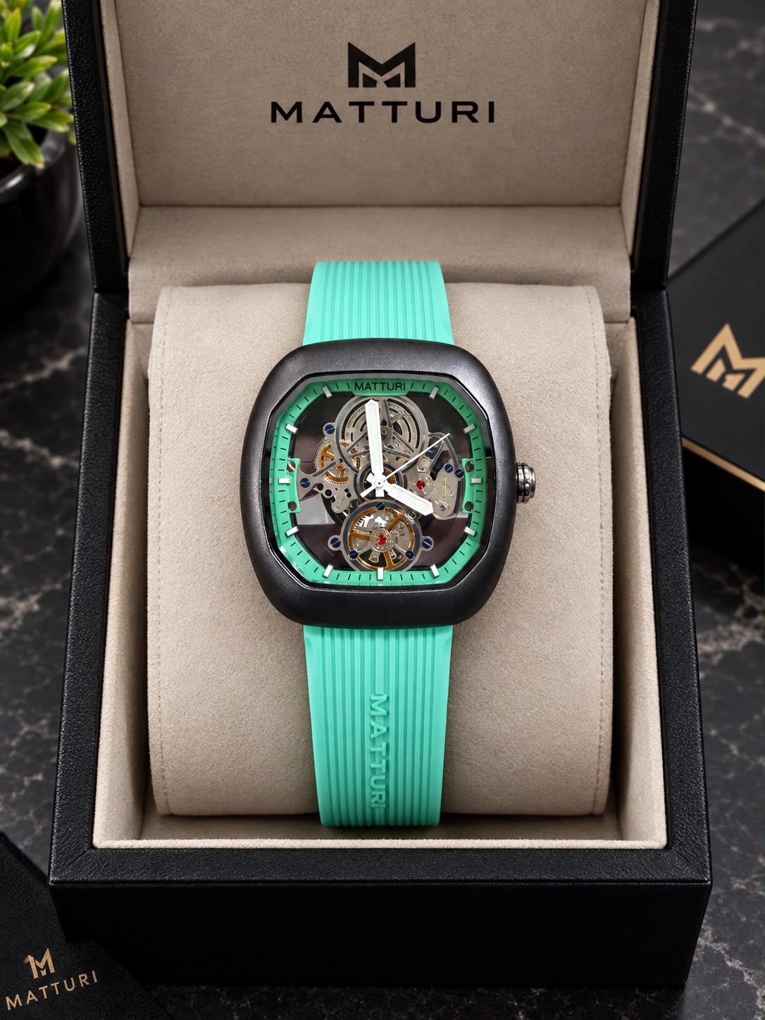 Stylish and Sleek Transparent Watch for Effortless Elegance
